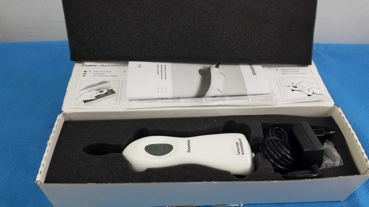 Ivoclar Vivadent Ivomix Vibrating Mixer With Adapter Charger and Box