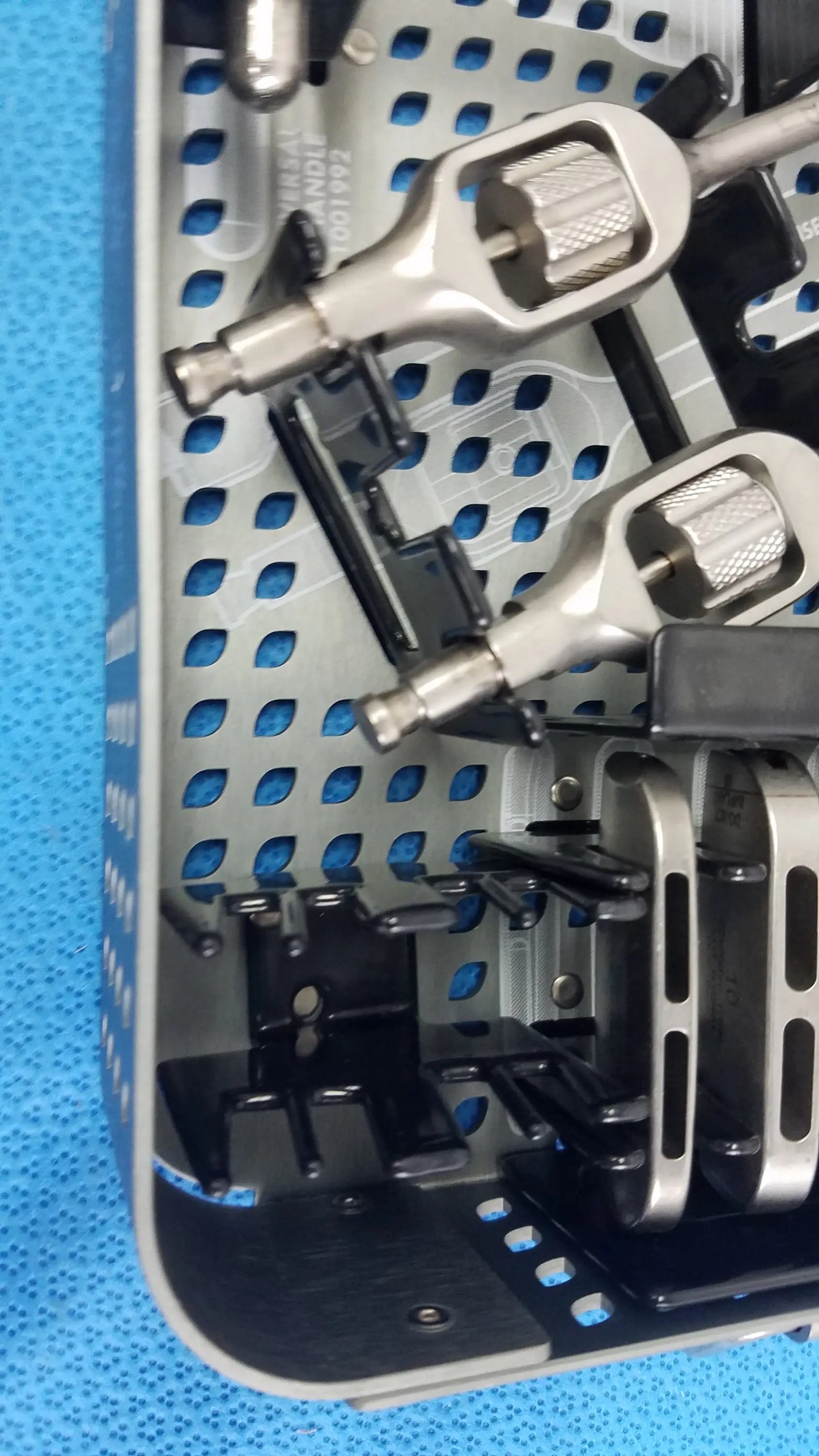 Nuvasive XLW Instrument Tray